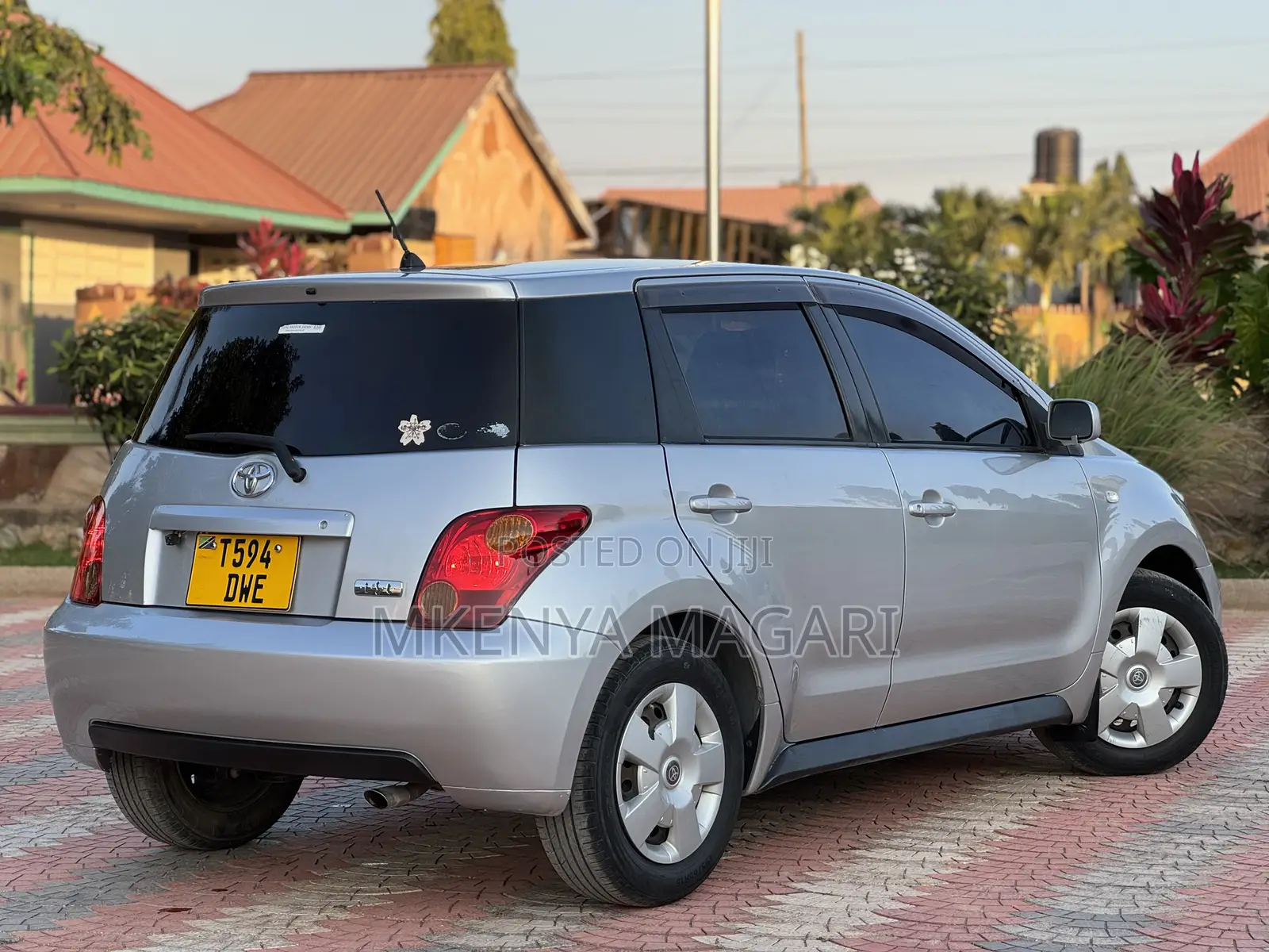 Toyota IST 2005 Silver