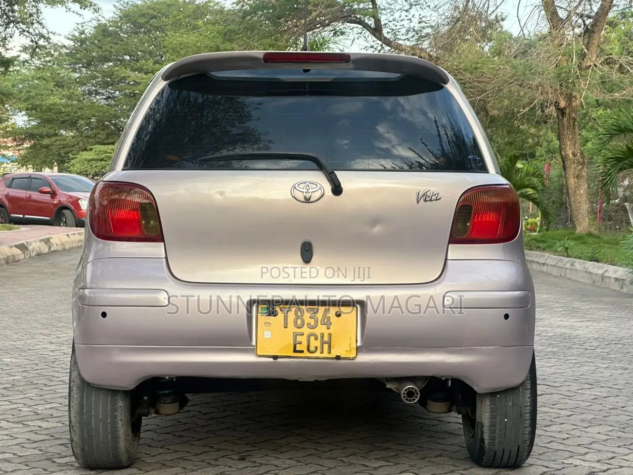 Toyota Vitz 2002 Beige