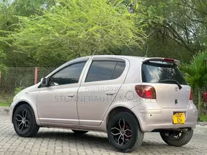 Toyota Vitz 2002 Beige