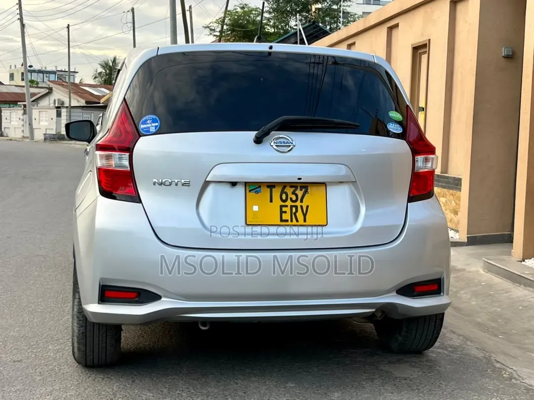 Nissan Note 2018 Silver