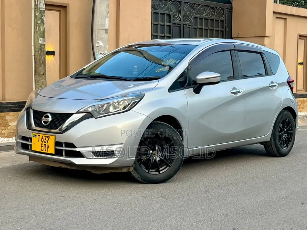 Nissan Note 2018 Silver