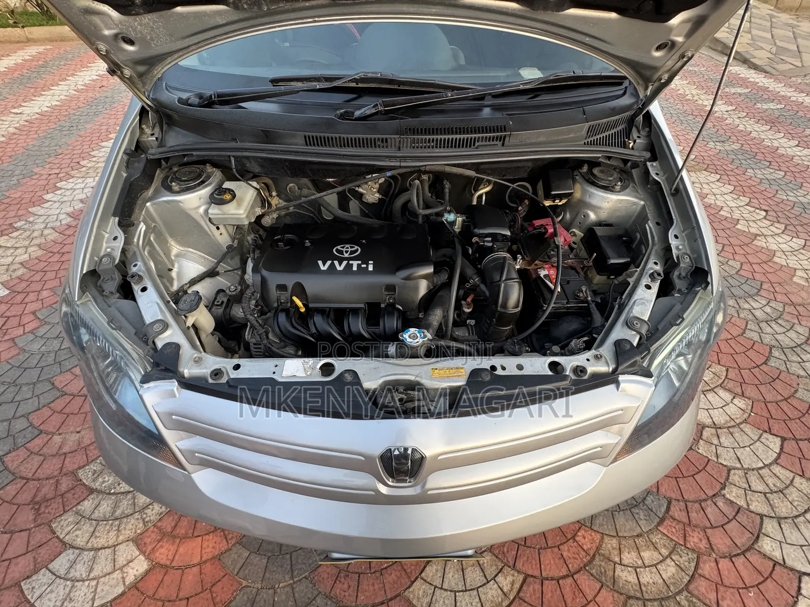 Toyota IST 2005 Silver