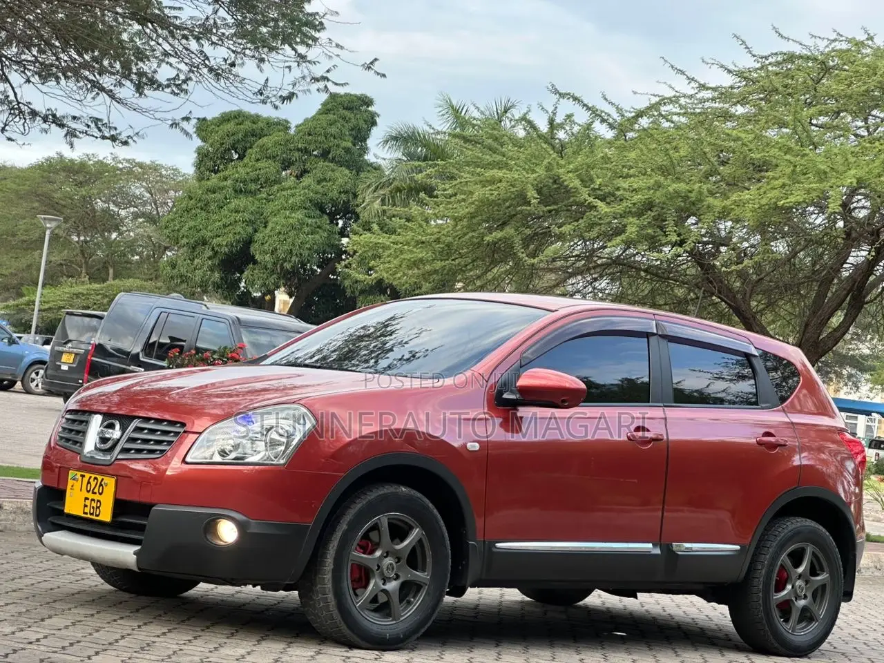 Nissan Dualis 2010 Orange