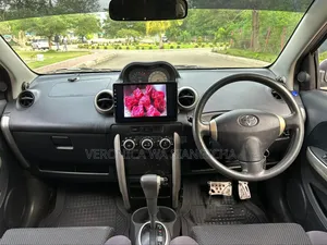 Toyota IST 2004 Gray