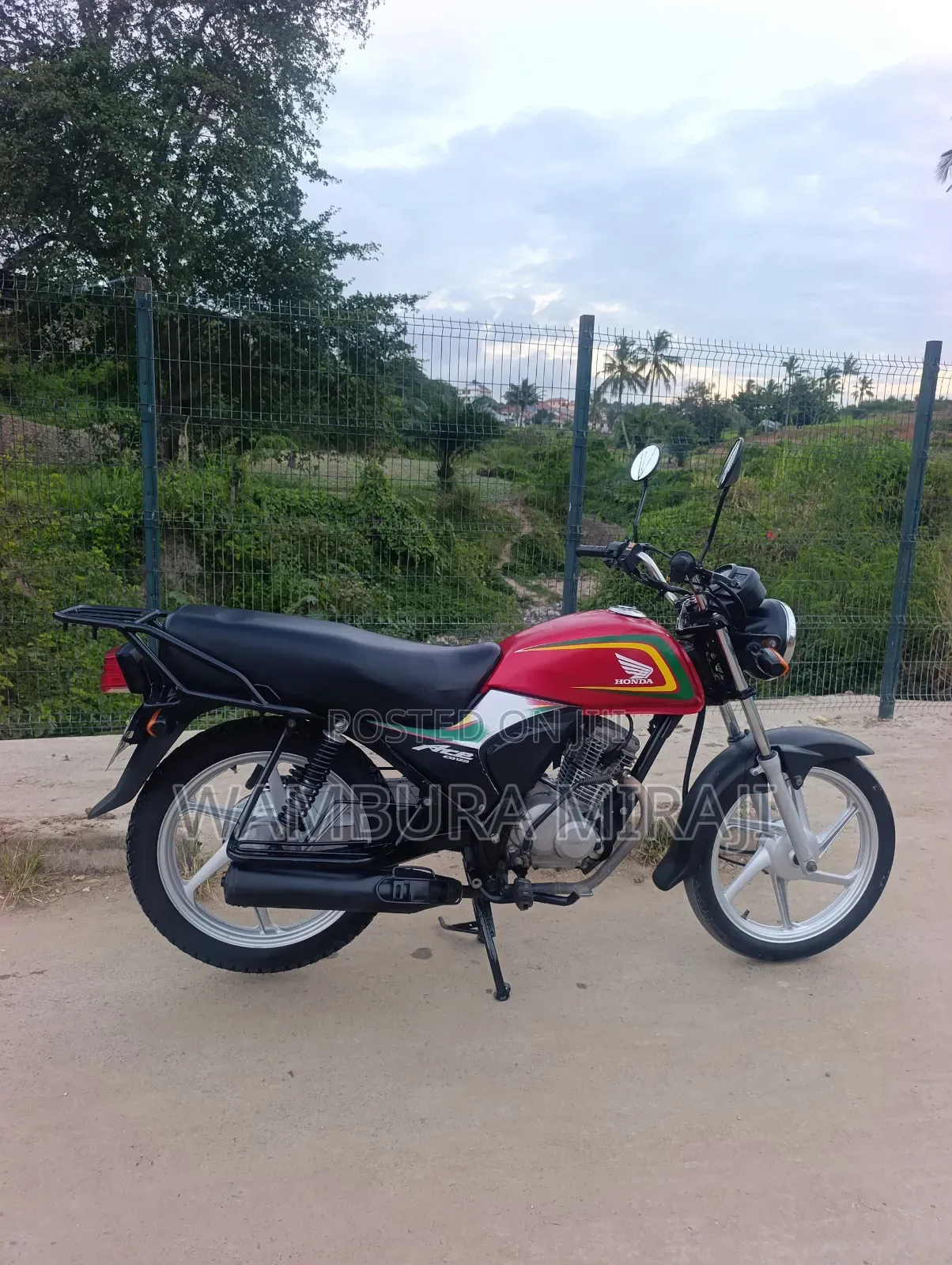 Honda CB 2025 Black