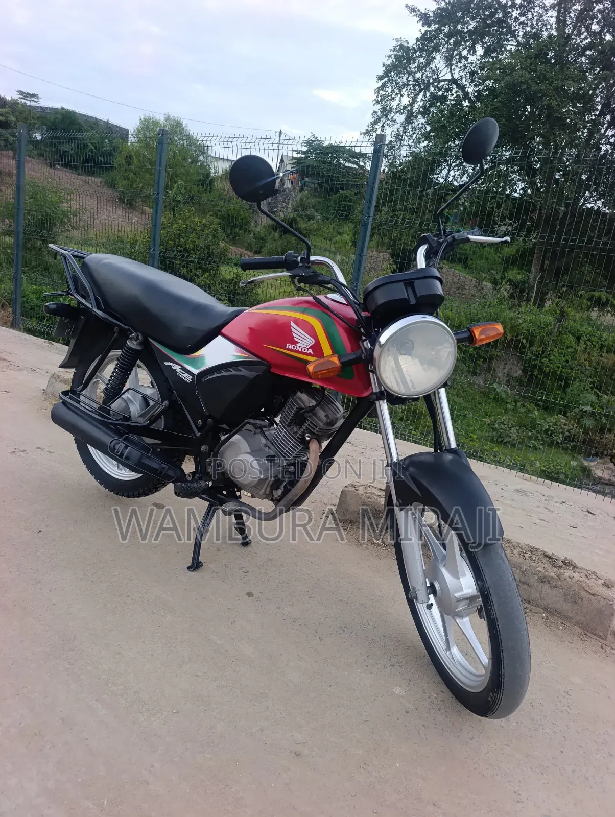 Honda CB 2025 Black
