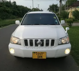 Toyota Kluger 2000 White
