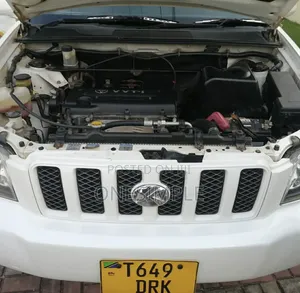 Toyota Kluger 2000 White