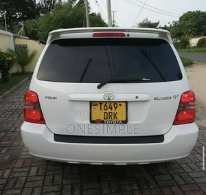 Toyota Kluger 2000 White
