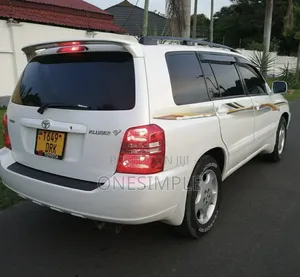 Toyota Kluger 2000 White