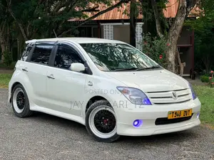Toyota IST 2005 White