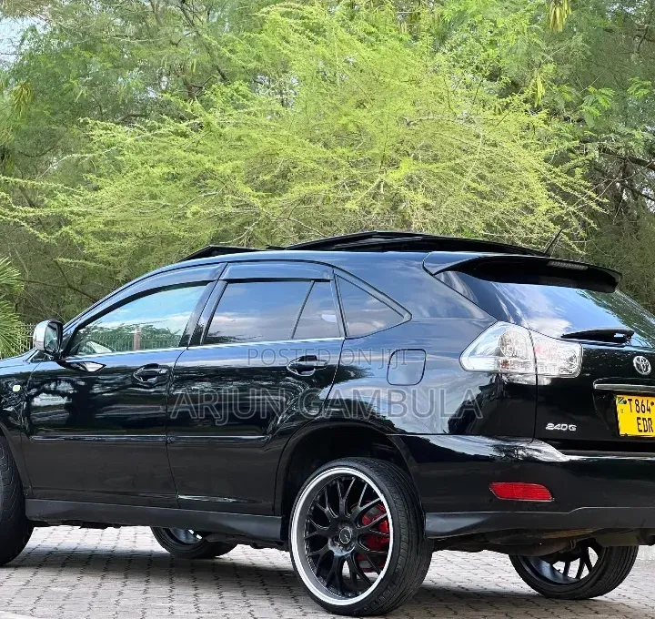 Toyota Harrier 2004 Black