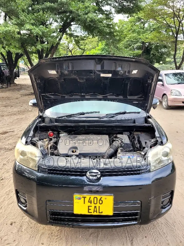 Toyota Corolla Rumion 2010 Blue