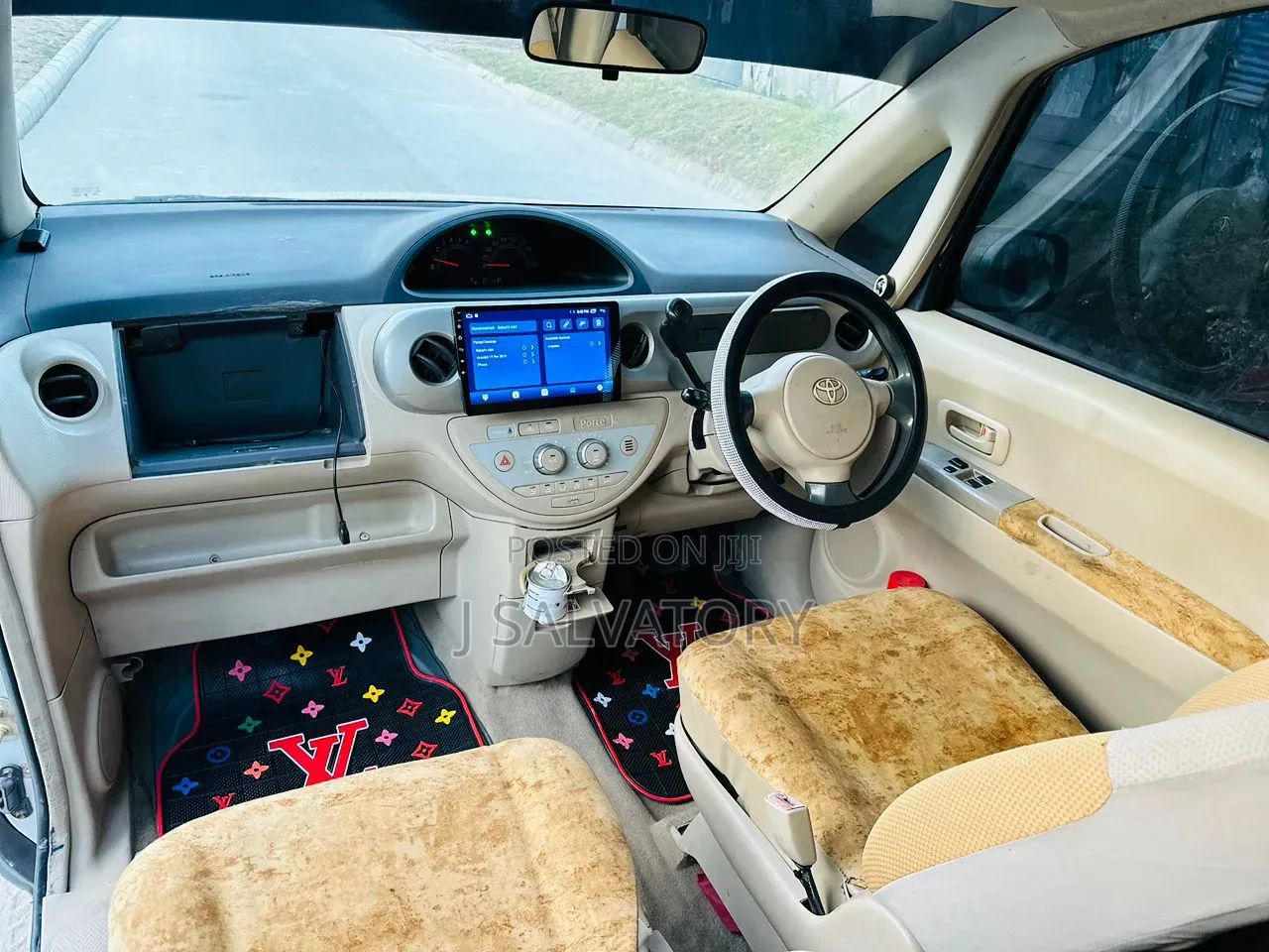 Toyota Porte 2004 Silver