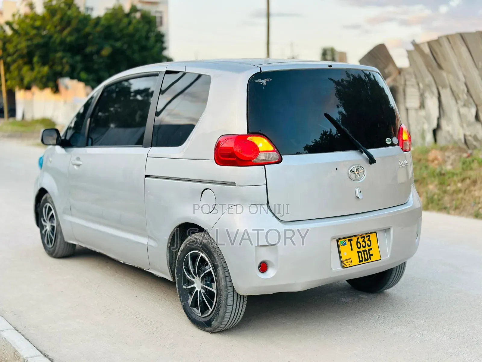 Toyota Porte 2004 Silver