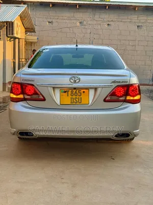Toyota Crown 2009 Silver