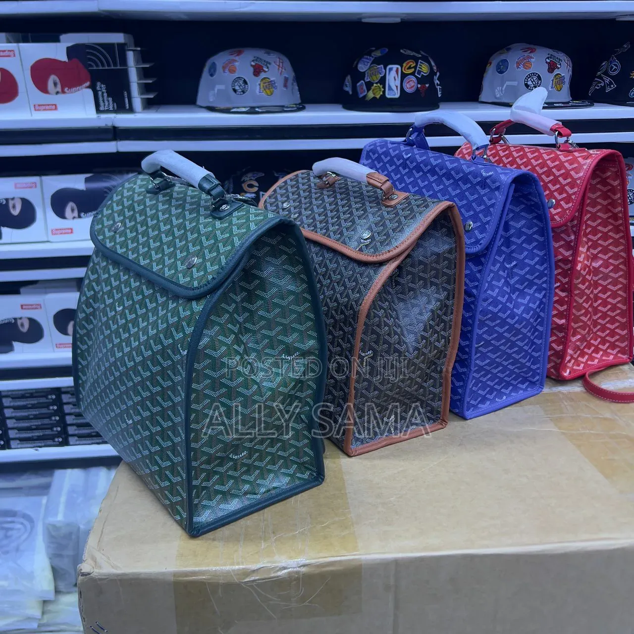 Unisex Bags Louis Vuitton Material Leather
