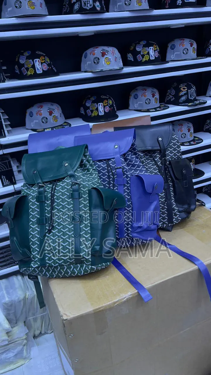 Unisex Bags Louis Vuitton Material Leather