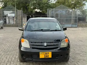 Toyota IST 2004 Black