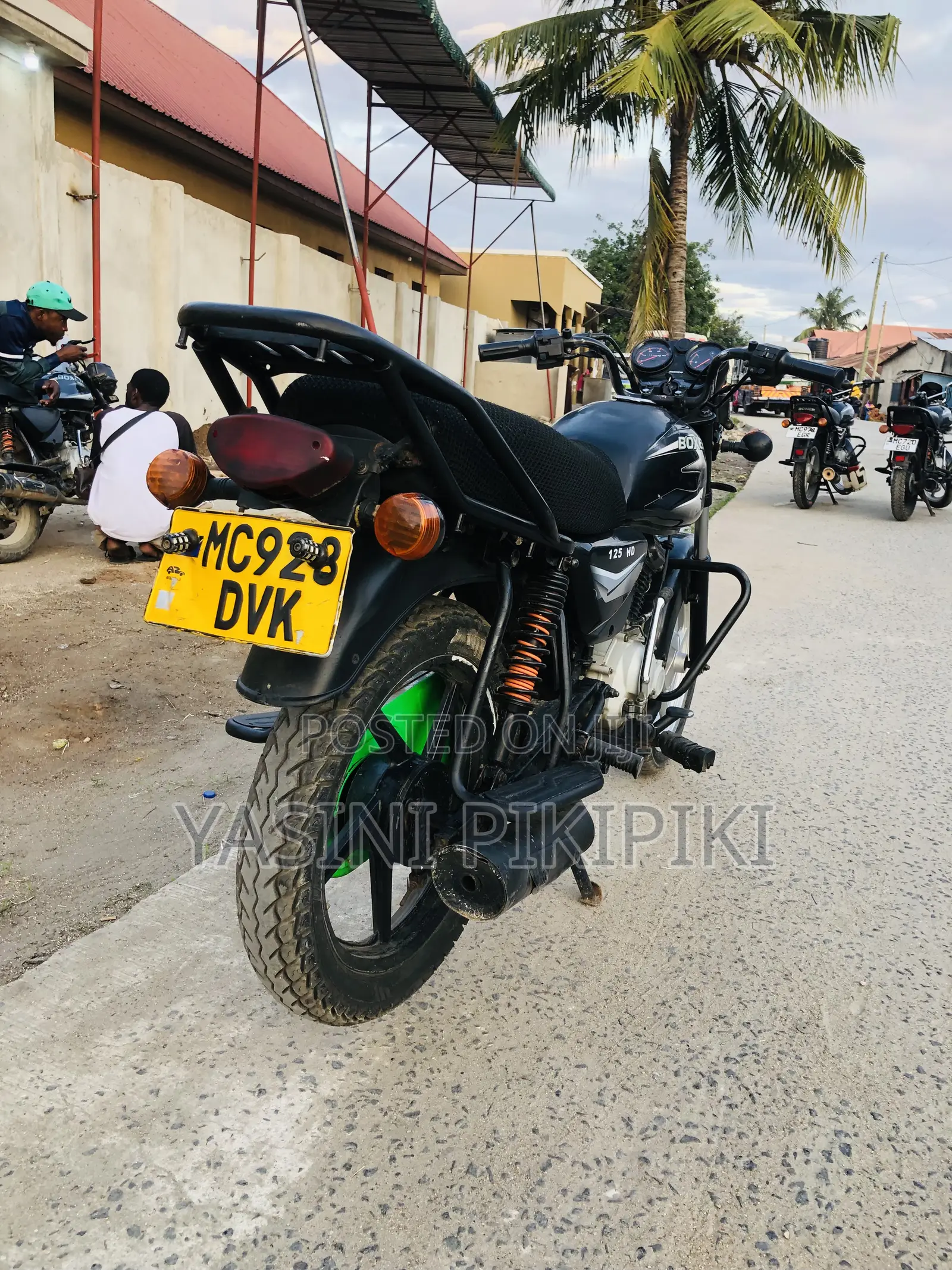 Bajaj Boxer 125 2024 Black