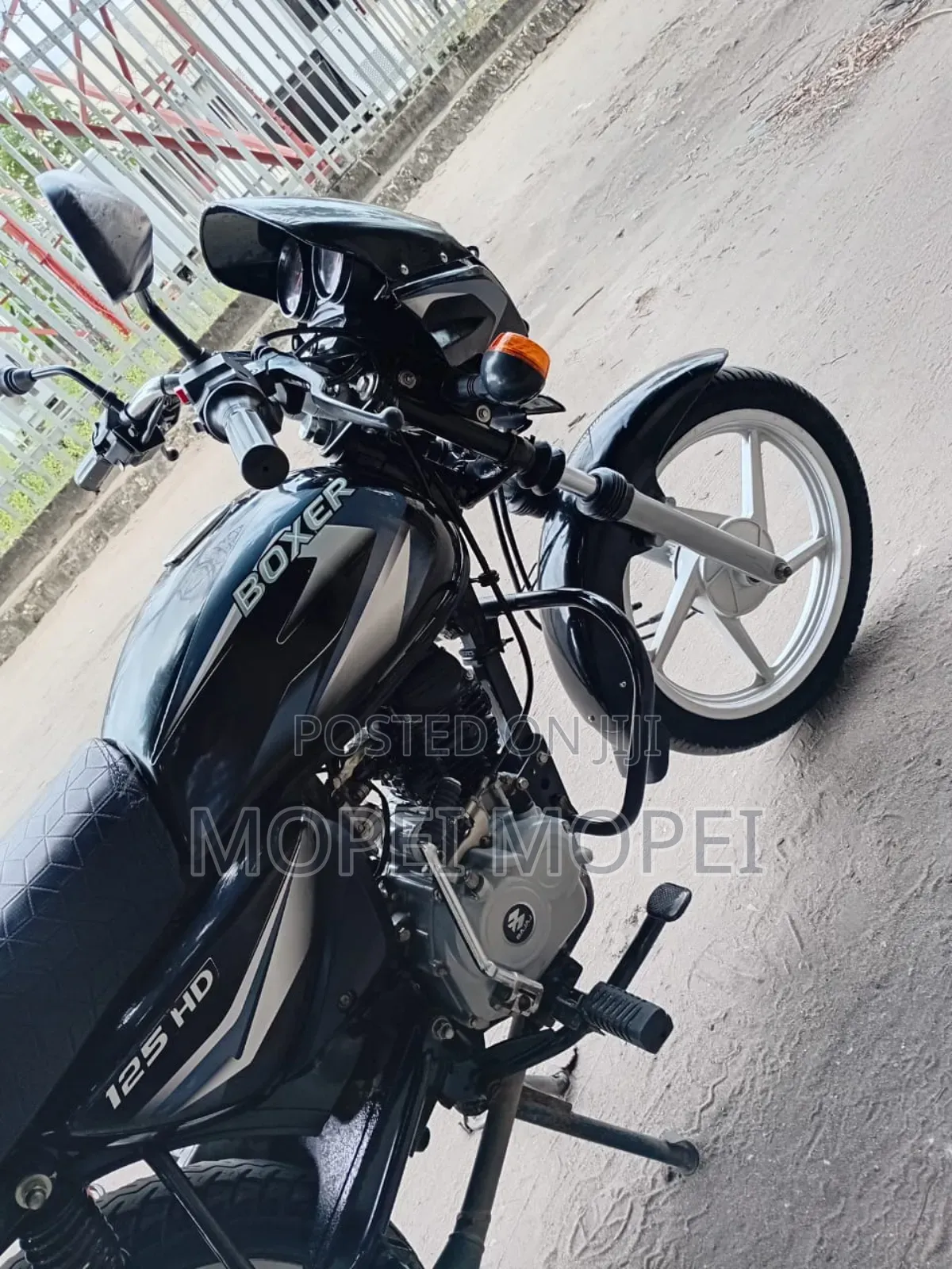 Bajaj Boxer 125 2025 Black
