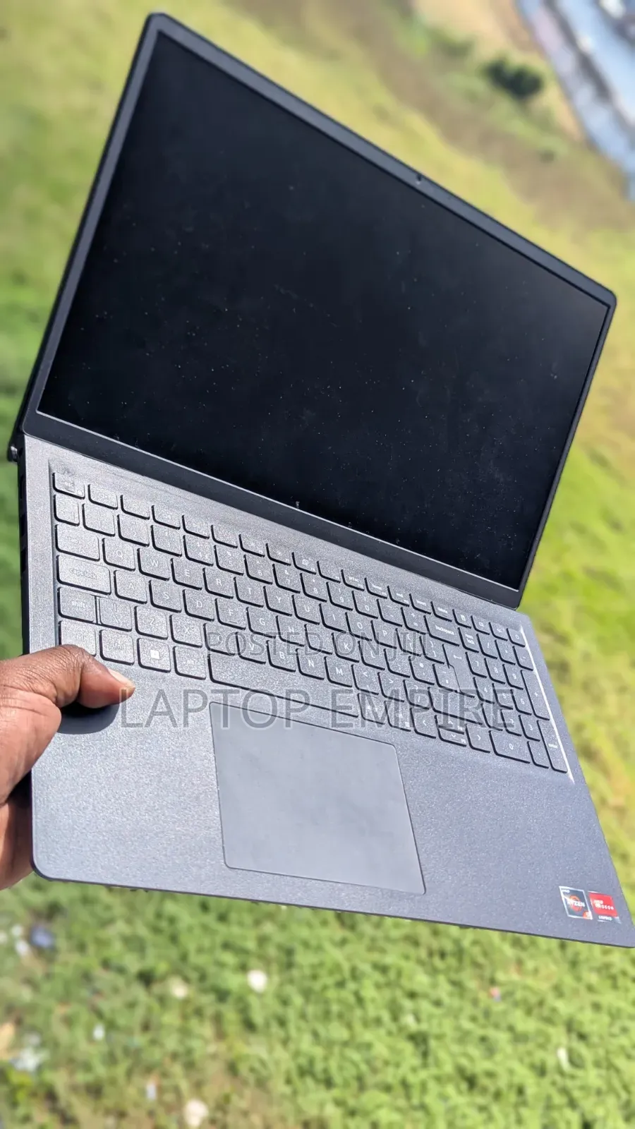 Laptop Dell 8GB AMD Ryzen 5 SSHD+SSD 128GB