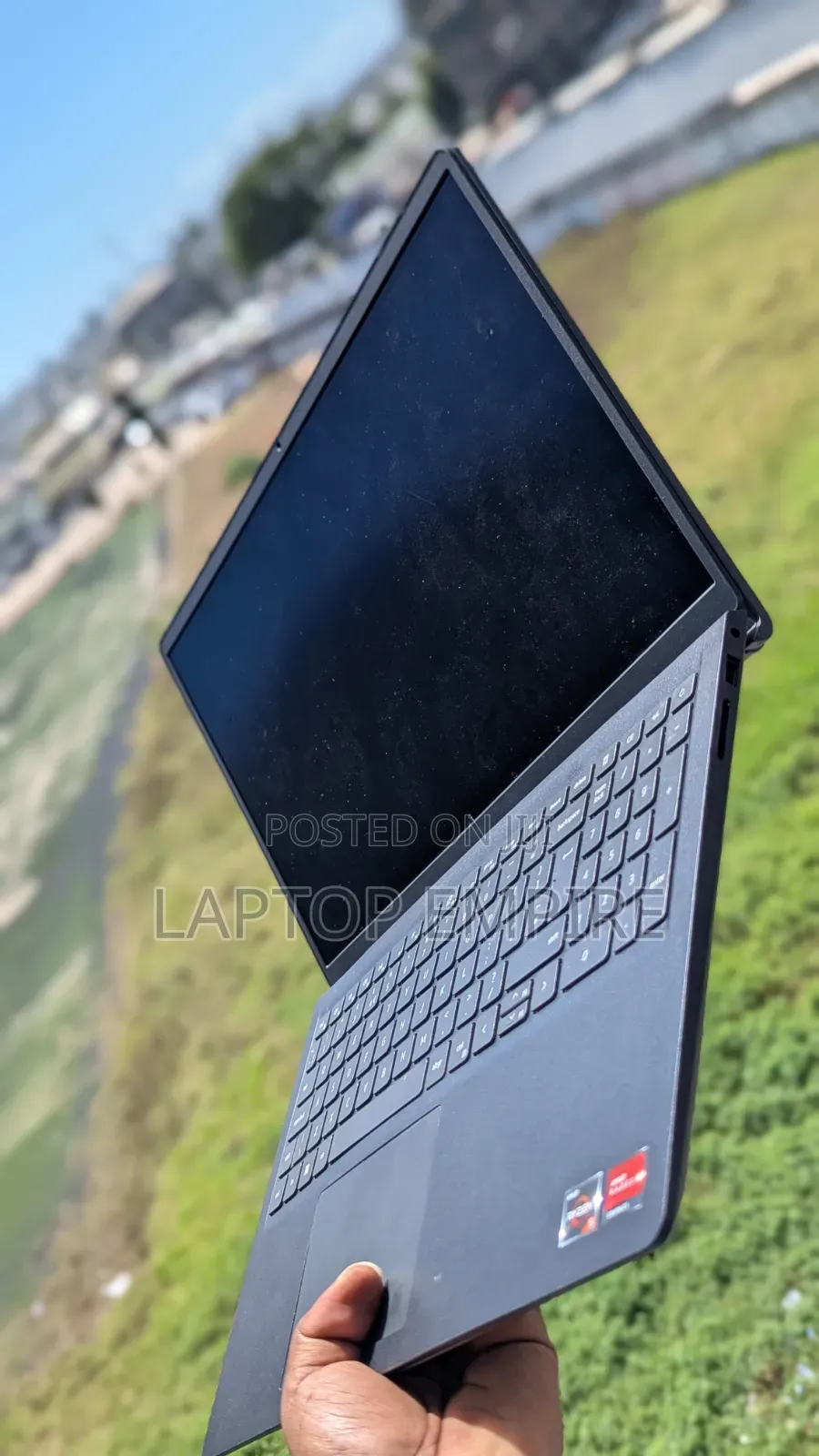 Laptop Dell 8GB AMD Ryzen 5 SSHD+SSD 128GB