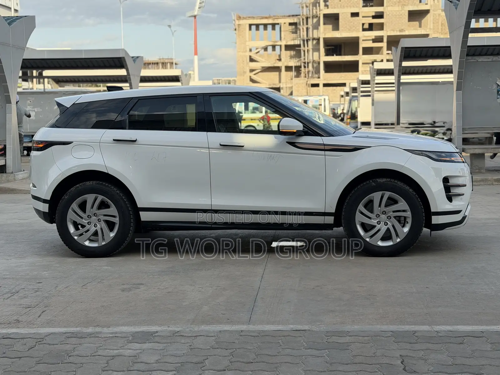 Land Rover Range Rover Evoque R-Dynamic HSE AWD 2020 White