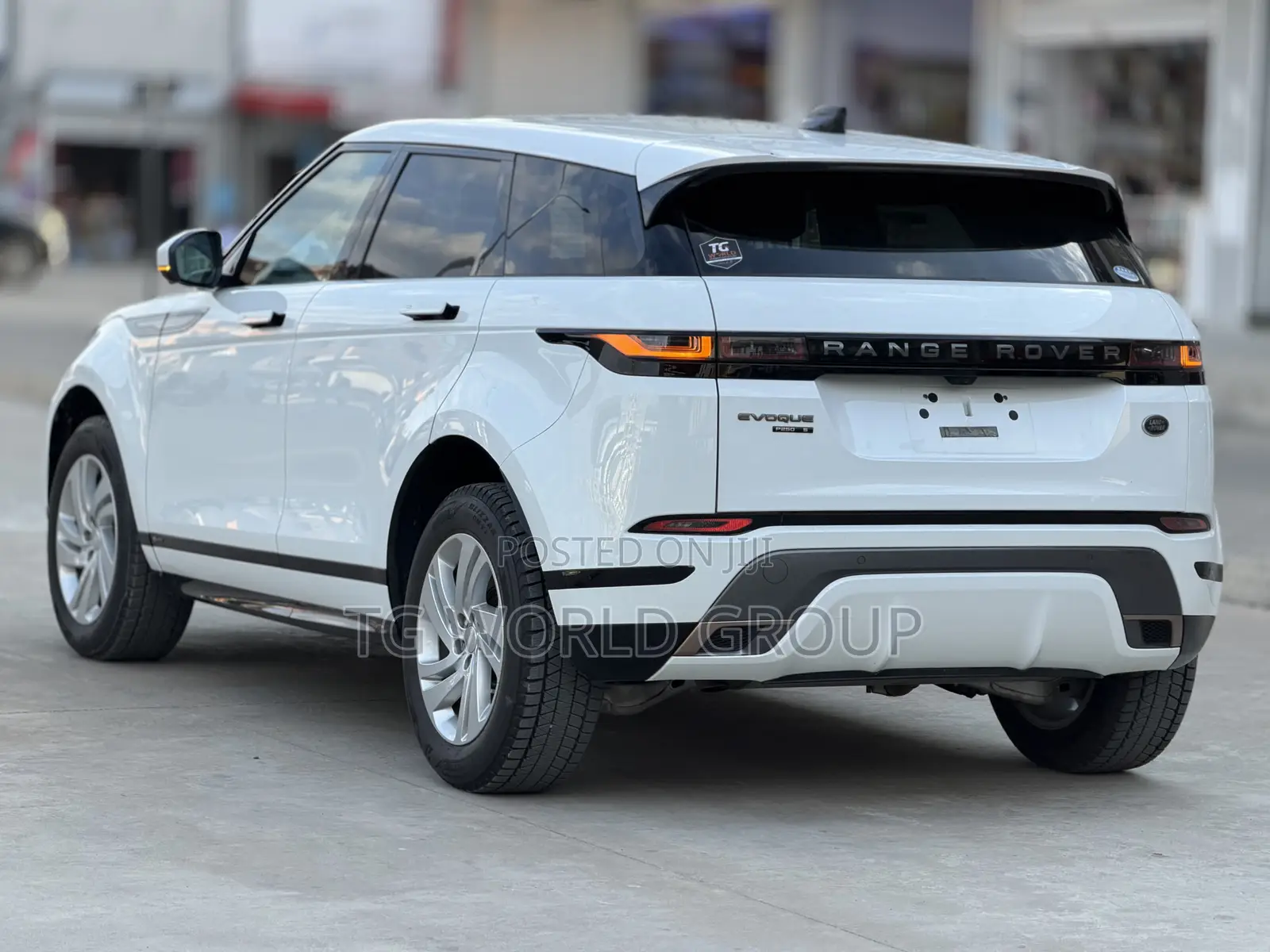 Land Rover Range Rover Evoque R-Dynamic HSE AWD 2020 White