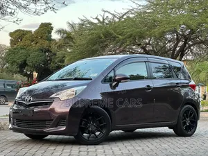 Toyota Ractis 2013 Burgundy