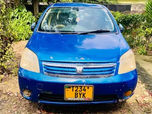 Toyota Raum 2003 Blue