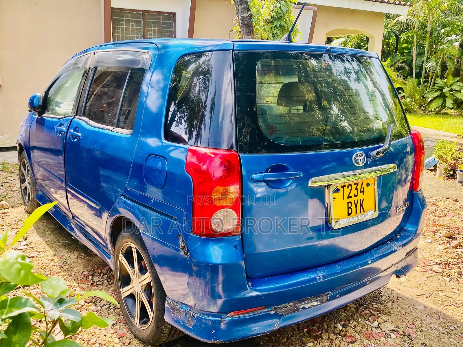 Toyota Raum 2003 Blue