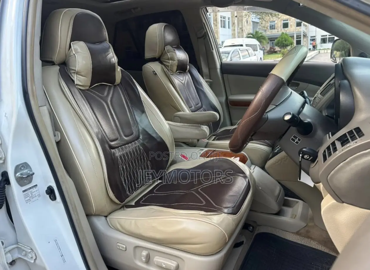 Toyota Harrier 2004 White