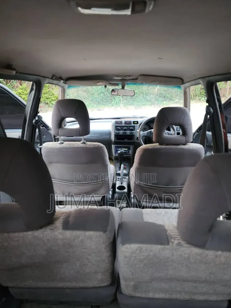 Toyota RAV4 Automatic 2000 Silver