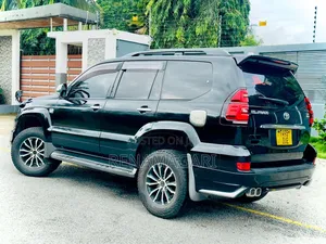 Toyota Land Cruiser Prado 2014 Black