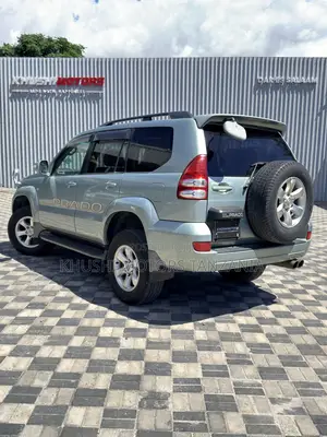 Toyota Land Cruiser Prado 2002 Silver