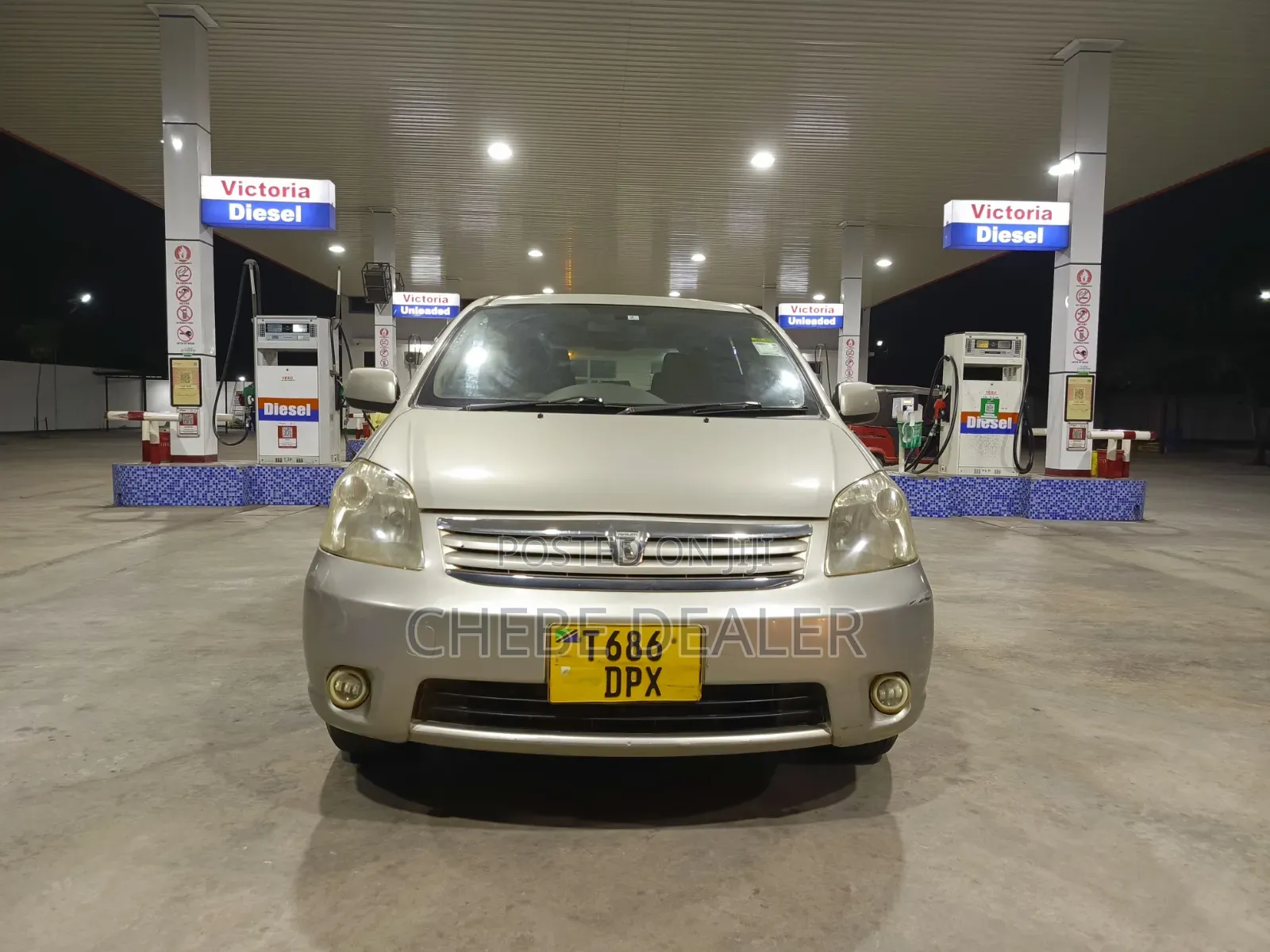 Toyota Raum 2004 Silver