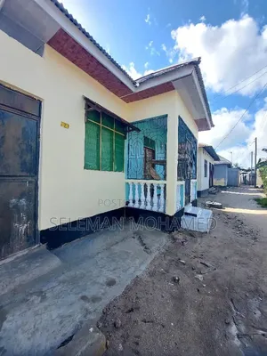 Furnished 11bdrm House in Biriani Real Estate, Chamazi for sale