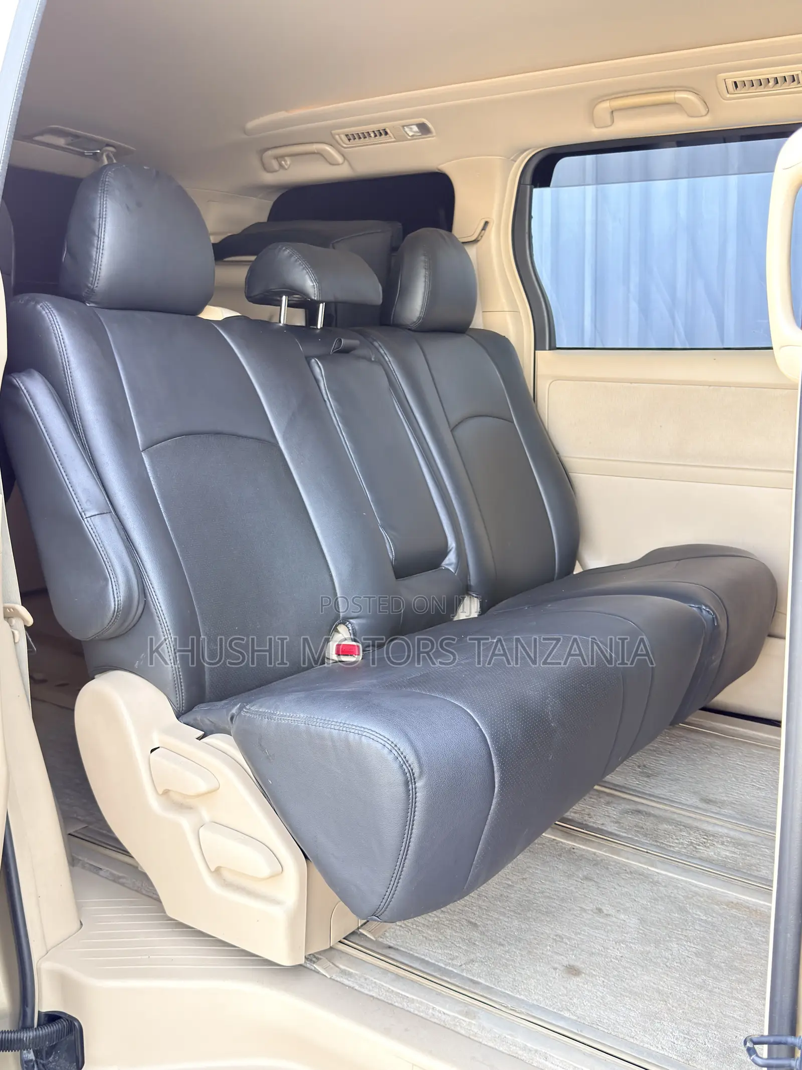 Toyota Alphard 2008 Gold