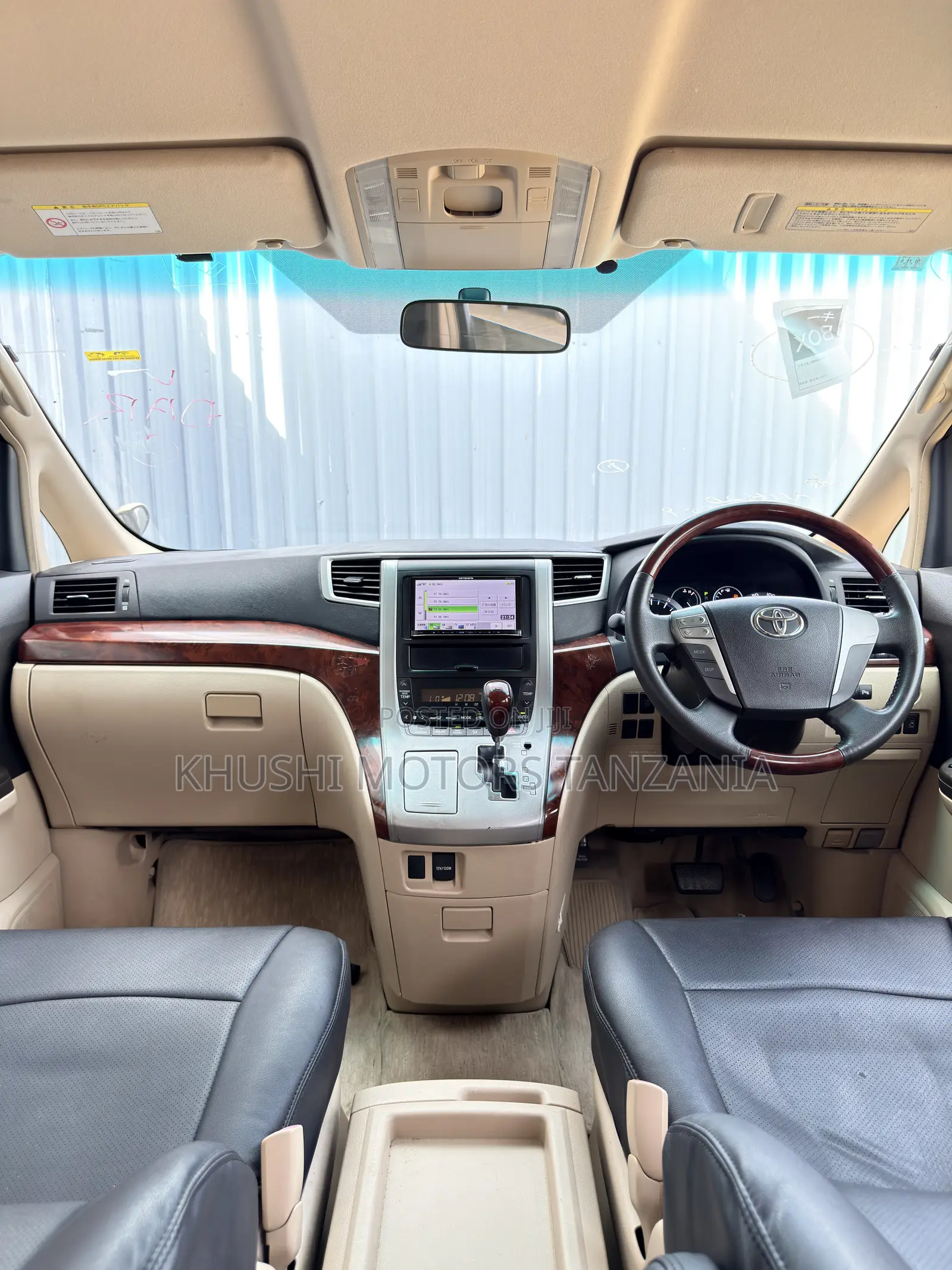 Toyota Alphard 2008 Gold