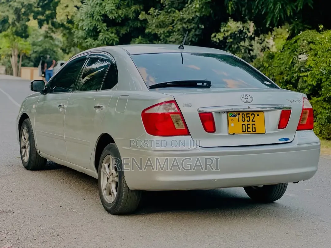 Toyota Premio 2005 Silver