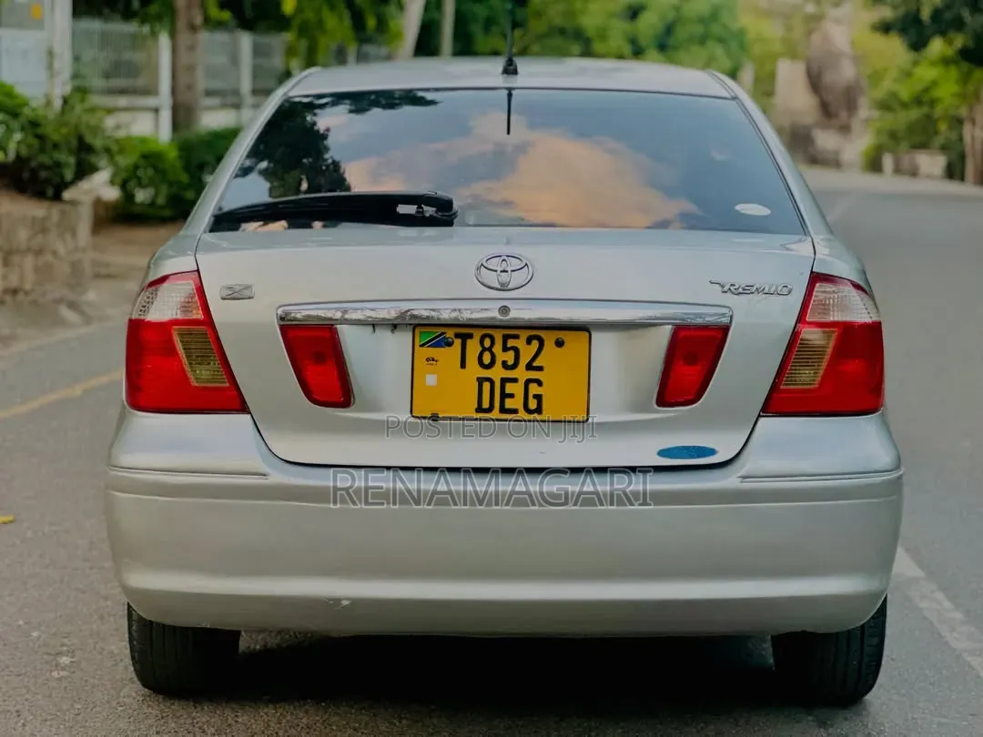 Toyota Premio 2005 Silver