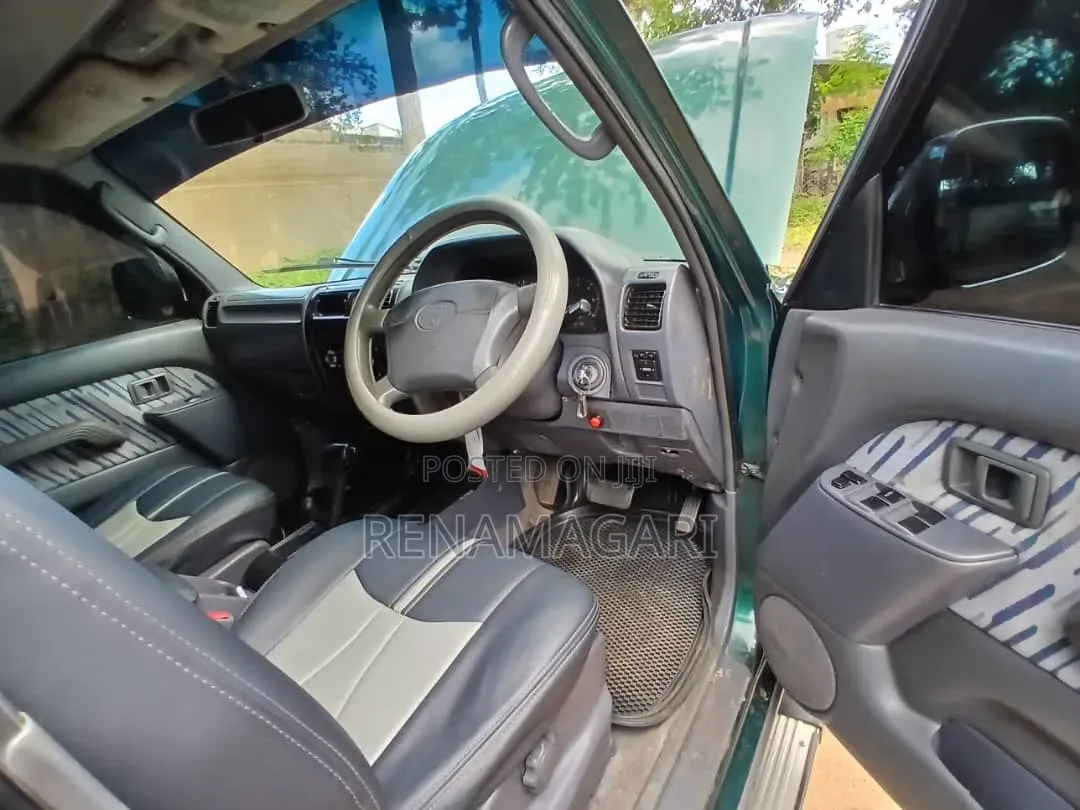 Toyota Land Cruiser Prado 2003 Green