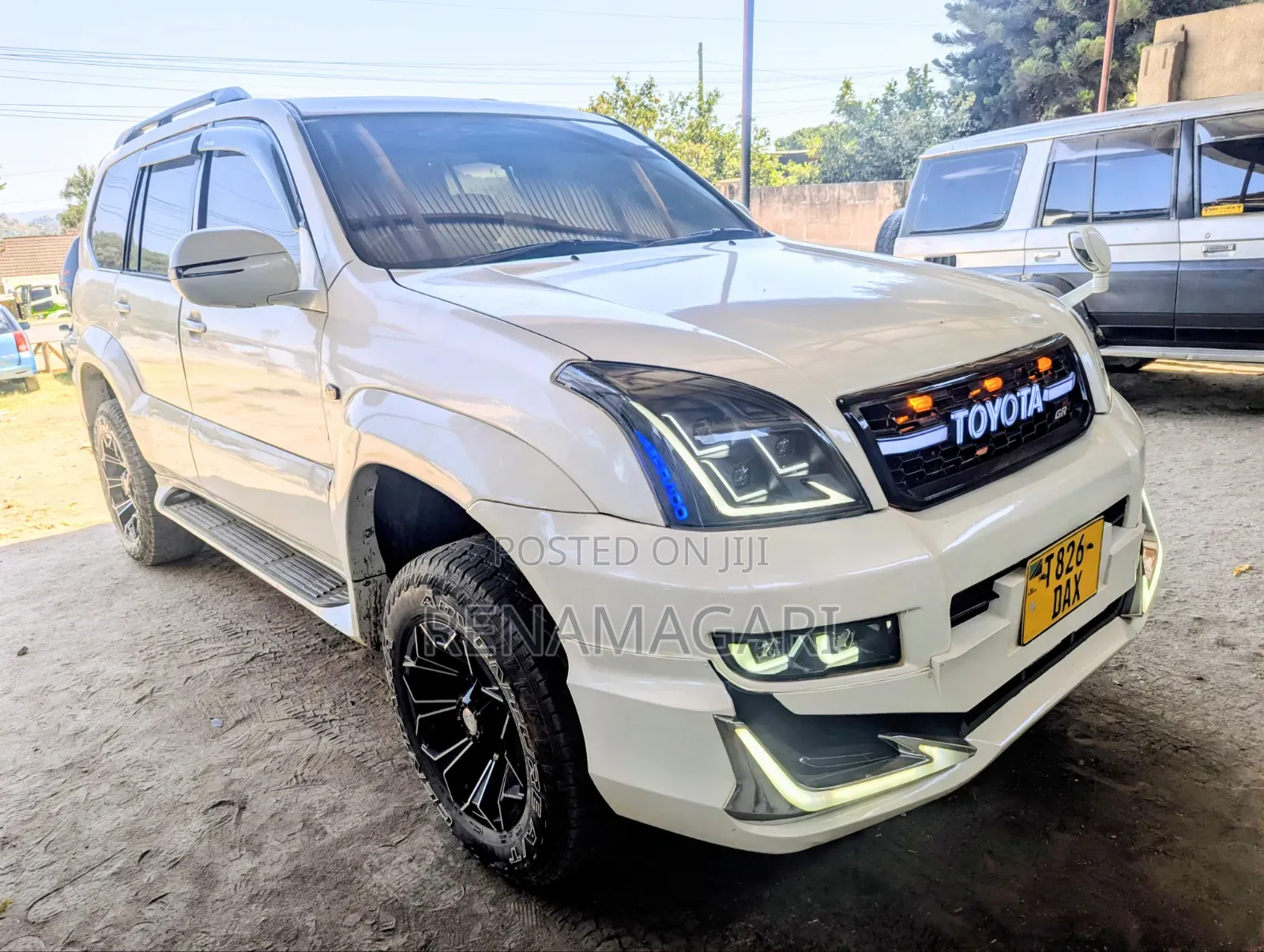 Toyota Land Cruiser Prado 2016 White