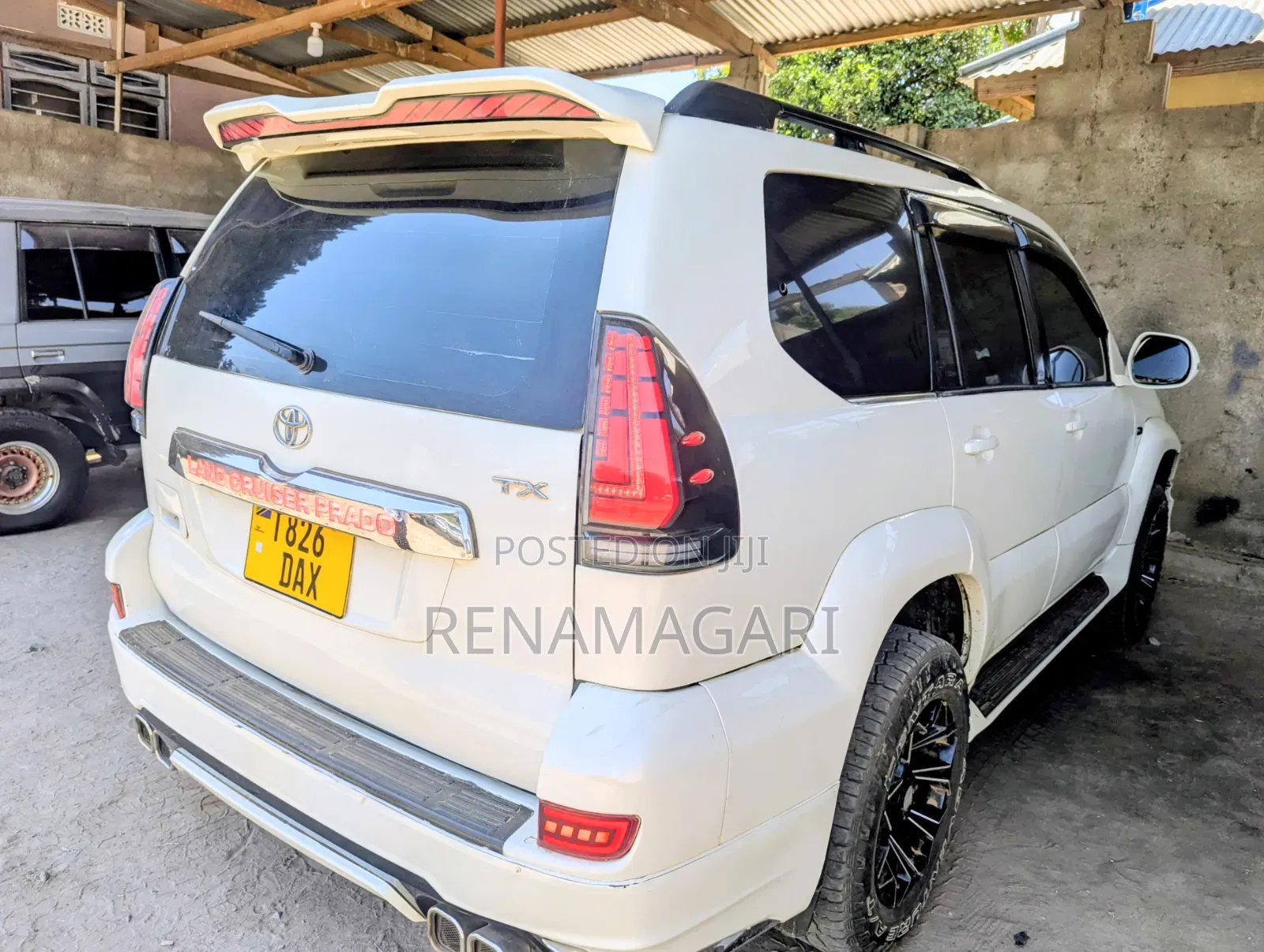 Toyota Land Cruiser Prado 2016 White