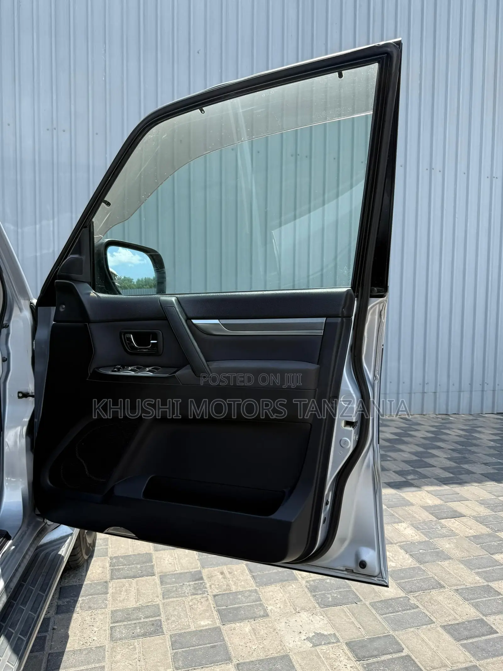 Mitsubishi Pajero 2007 Gray