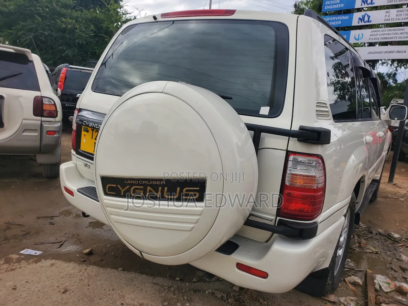 Toyota Land Cruiser 2004 White