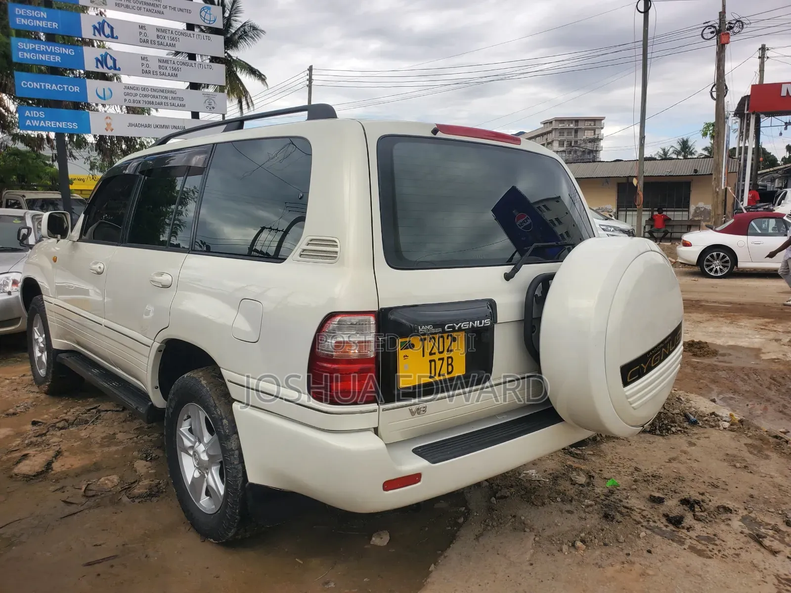 Toyota Land Cruiser 2004 White