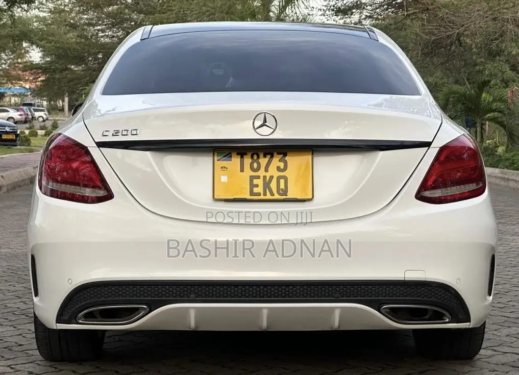 Mercedes-Benz C200 2014 White