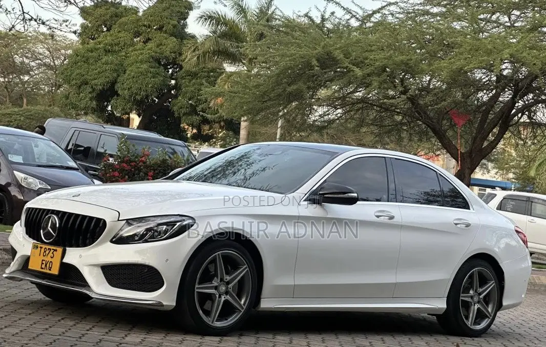 Mercedes-Benz C200 2014 White